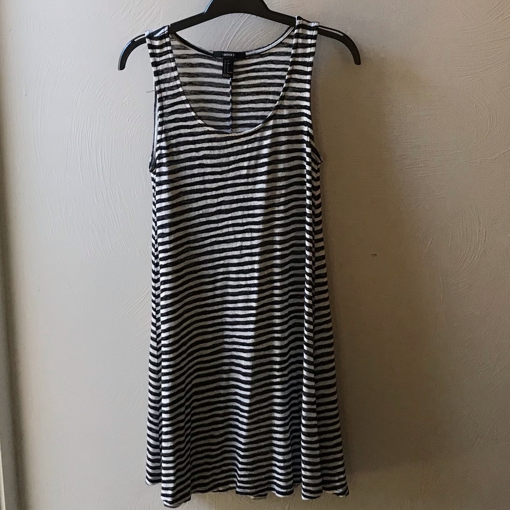 Forever 21 sleeveless dress